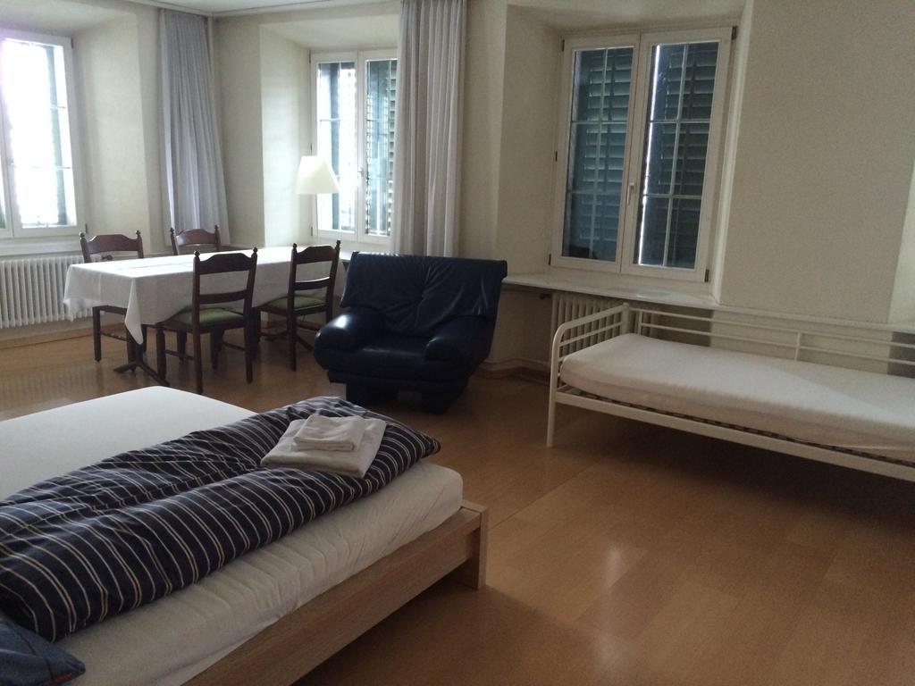 Hotel Schwert Näfels Стая снимка