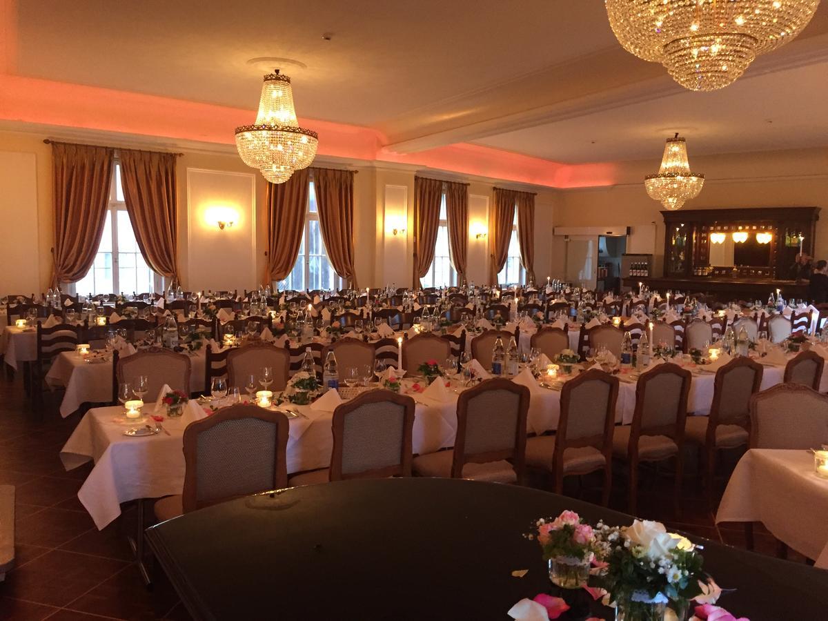 Hotel Schwert Näfels Екстериор снимка