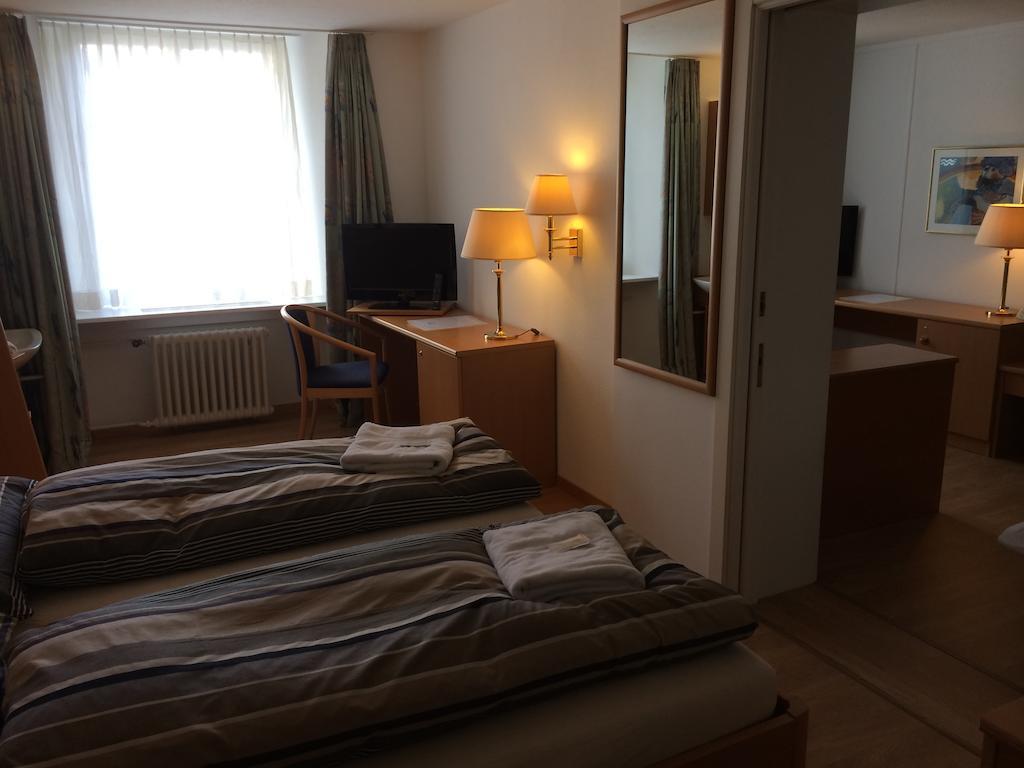 Hotel Schwert Näfels Стая снимка
