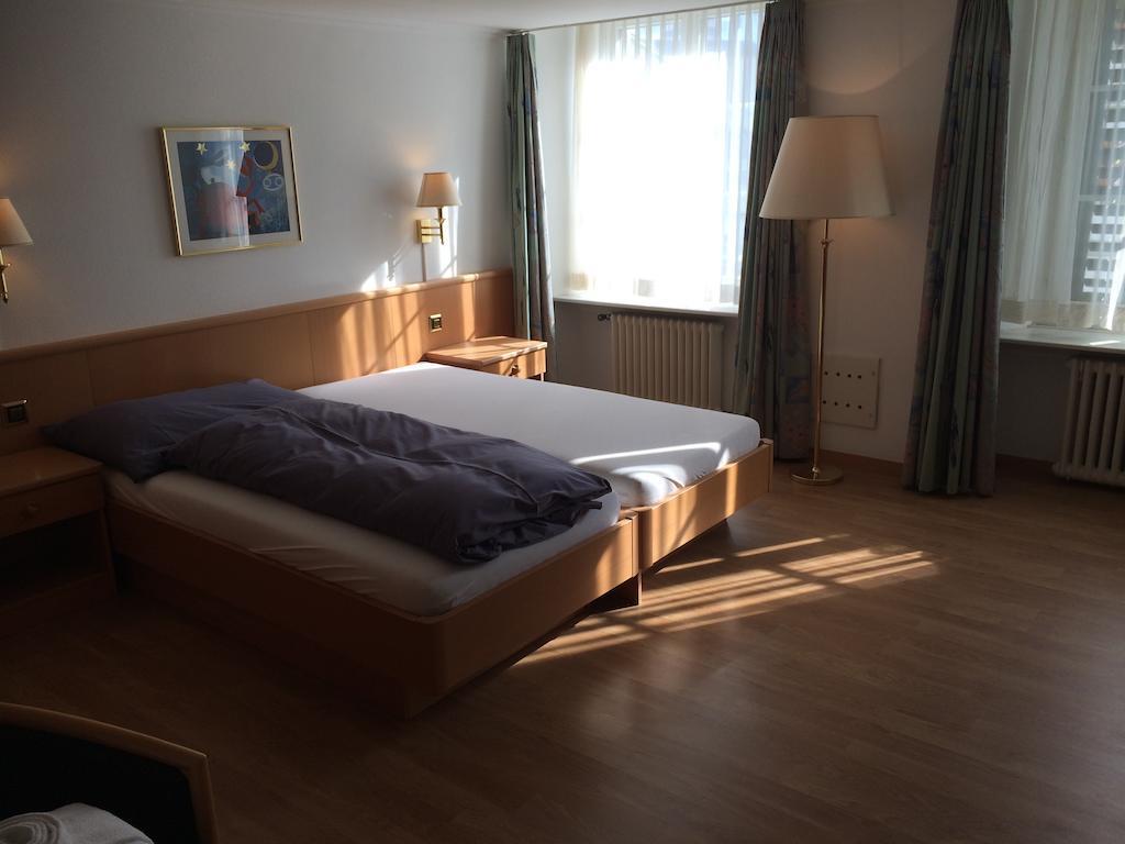 Hotel Schwert Näfels Стая снимка