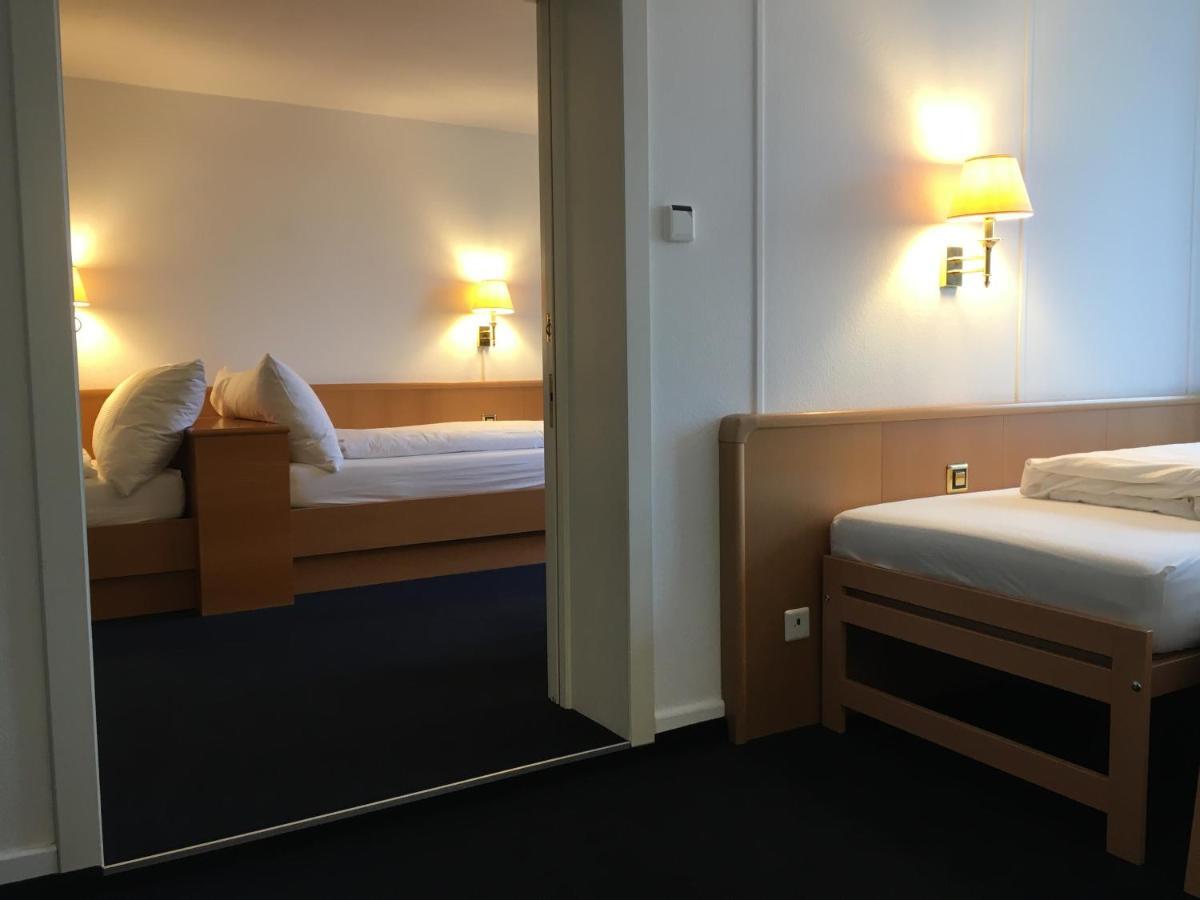 Hotel Schwert Näfels Екстериор снимка