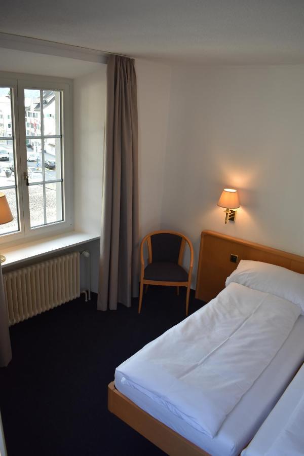 Hotel Schwert Näfels Екстериор снимка