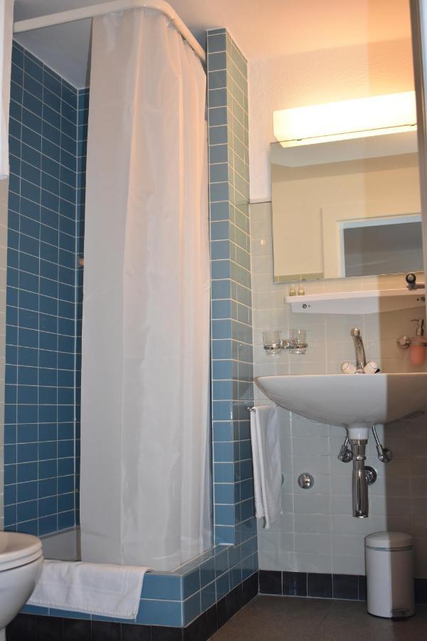Hotel Schwert Näfels Екстериор снимка