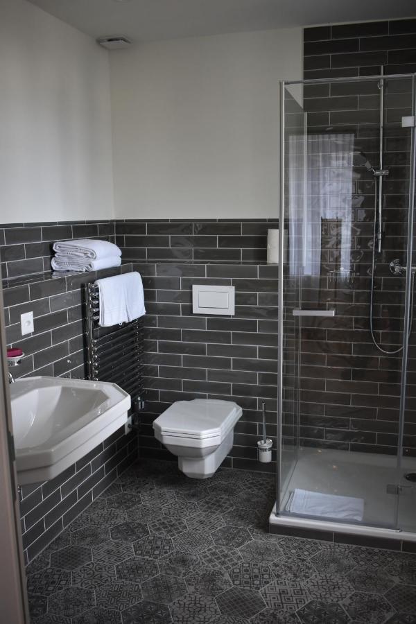 Hotel Schwert Näfels Екстериор снимка